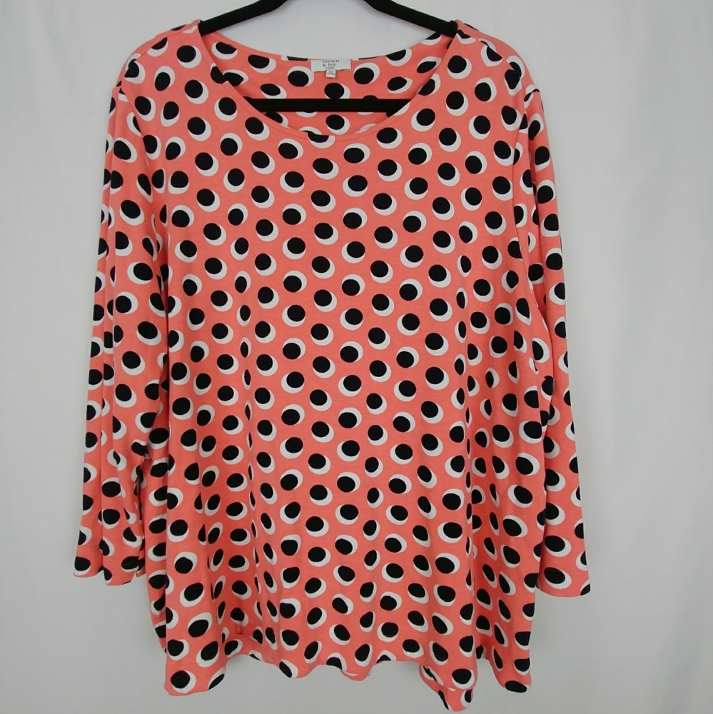 Crown & Ivy Top